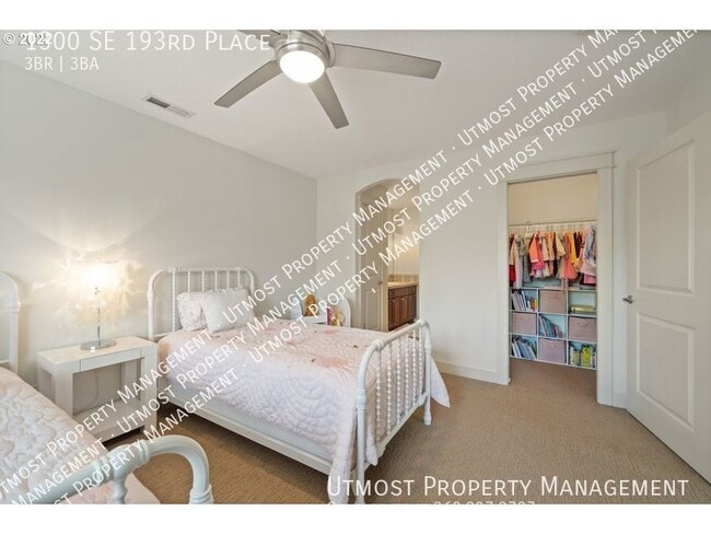 Building Photo - Beautiful Camas 3bd in Perfect Location