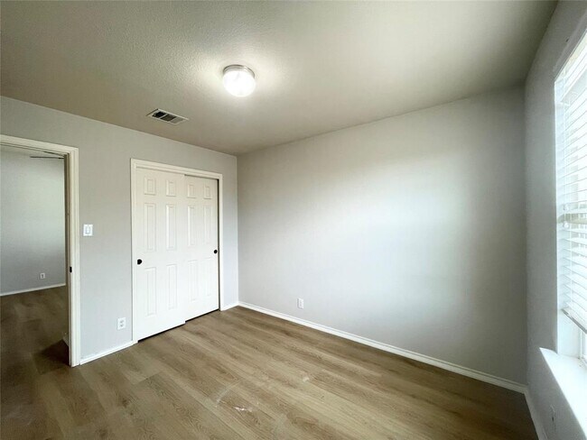 Building Photo - 13604 Oystercatcher Dr