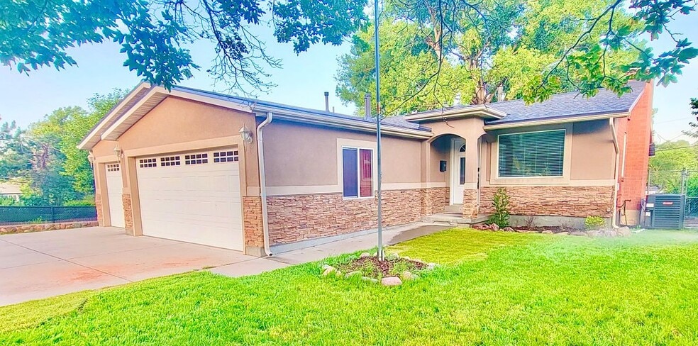 Primary Photo - 2850 S 2750 E