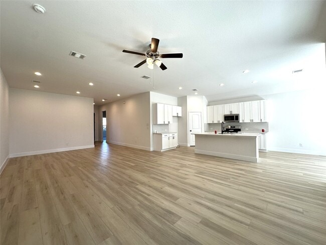 Building Photo - 14380 Zion Gate Crossing