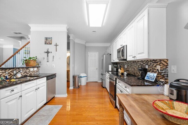 Building Photo - 605 Lofty Ln