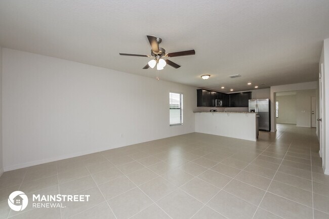 Building Photo - Newly Built in The Ridge @ Swan Lake!