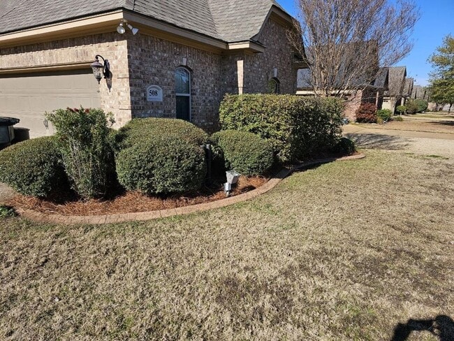 Building Photo - 508 Brompton Ln