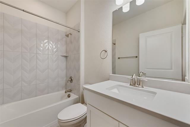 Building Photo - 5200 Amphora Ave