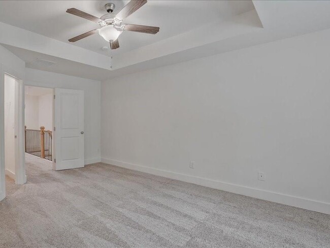 Building Photo - 1809 Edgehill Dr