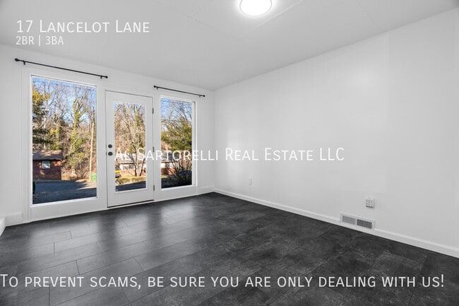 Building Photo - 17 Lancelot Ln