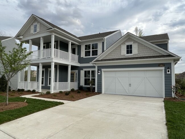 Primary Photo - Large, Newer 4 Bedroom + Office and Loft i...