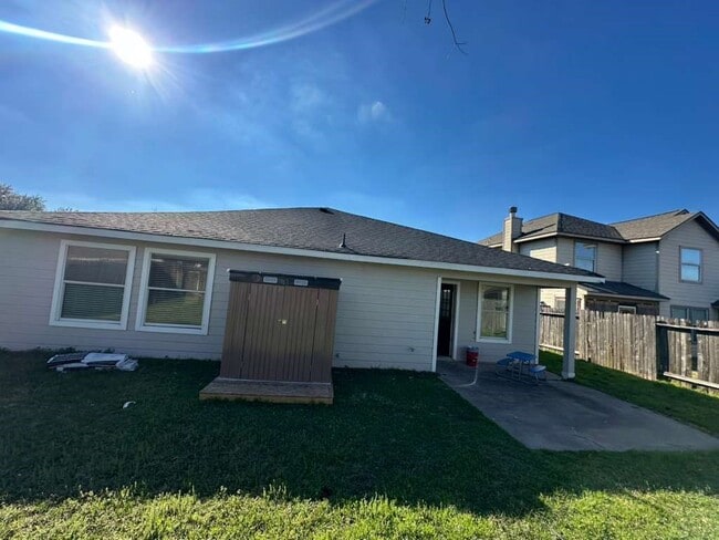 Building Photo - 5718 Straight Way