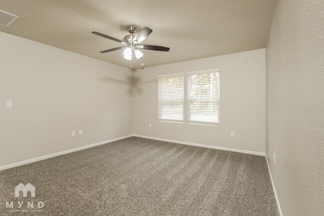 Building Photo - 2336 Oak Stream Dr