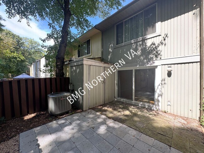 Building Photo - 2177 White Cornus Ln