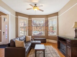 Building Photo - 820-822 W Silver