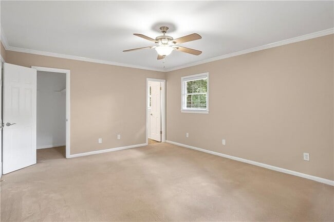 Building Photo - 4695 N Peachtree Rd