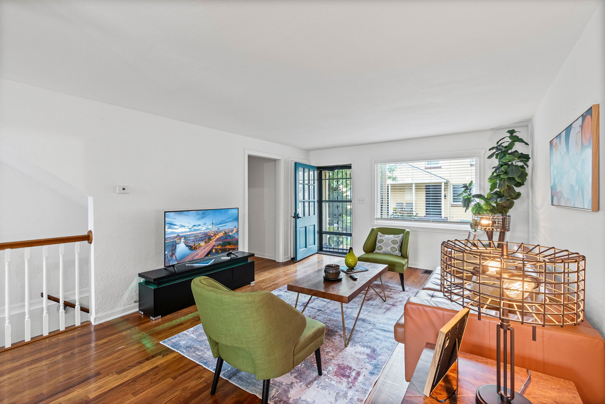 Building Photo - 1003 W 38th St