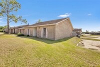 Building Photo - 6913 Chasewood Dr