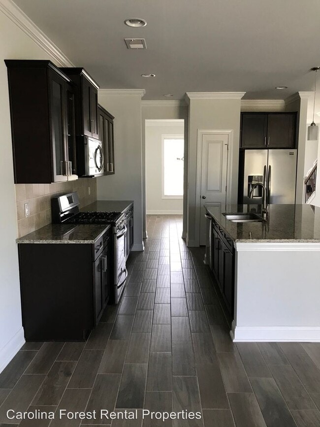 Building Photo - 5 br, 3.5 bath House - 5624 Camilla Court