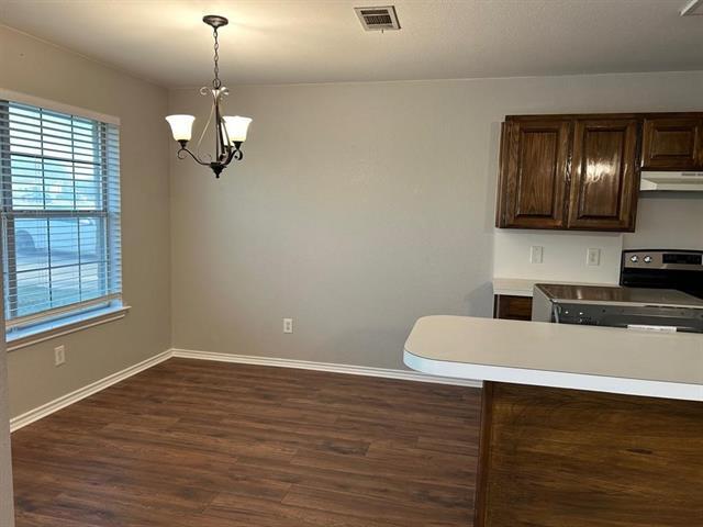 Building Photo - 327 Shady Valley Dr