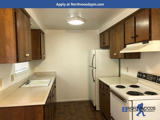 Building Photo - Cozy 1 bedroom 1 bath in Grants Pass