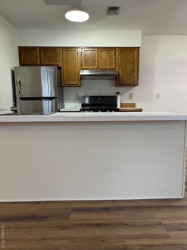 Building Photo - 46 Homestead Village Dr