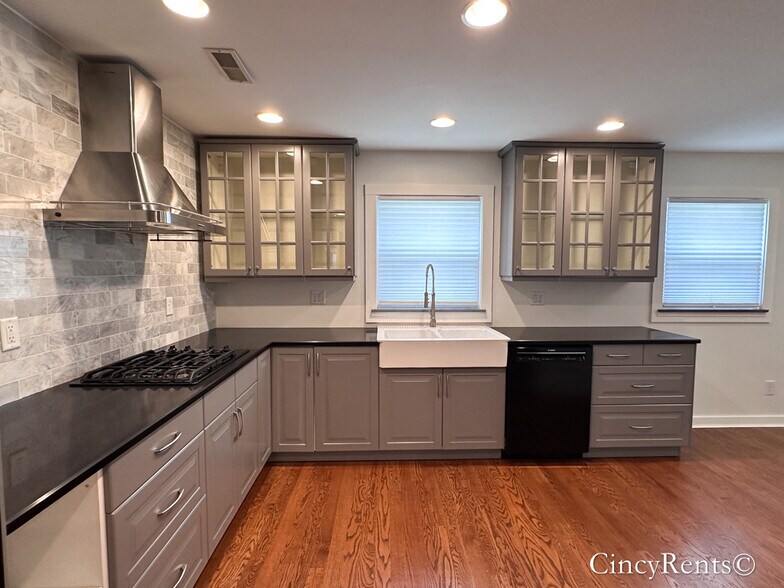 Building Photo - 4200 Grove Ave