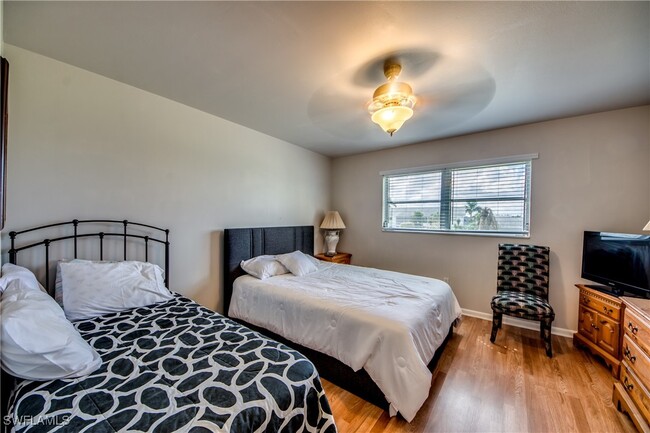 Building Photo - 8741 Lueck Ln