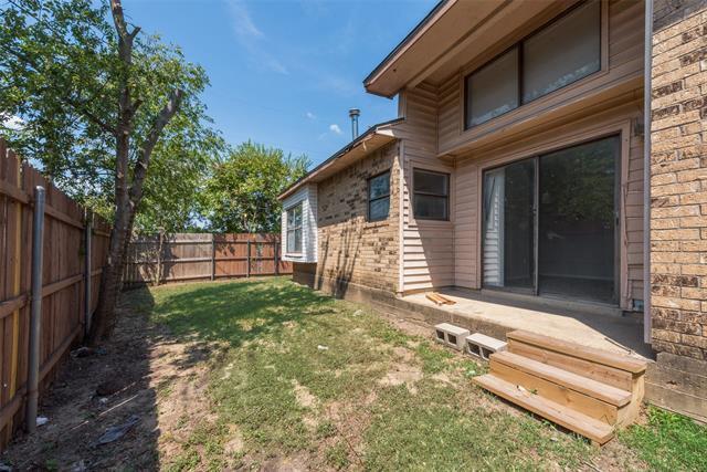 Building Photo - 2203 Sunset Dr