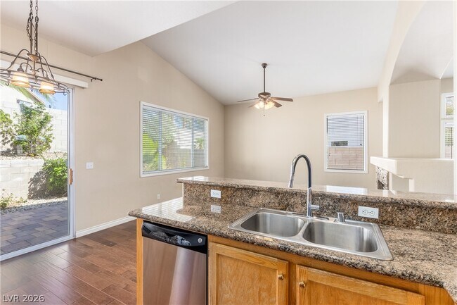Building Photo - 253 Mesquite Ridge Ln