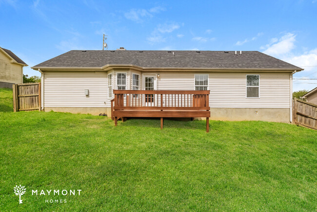 Building Photo - Bright and Spacious 3-Bedroom Home