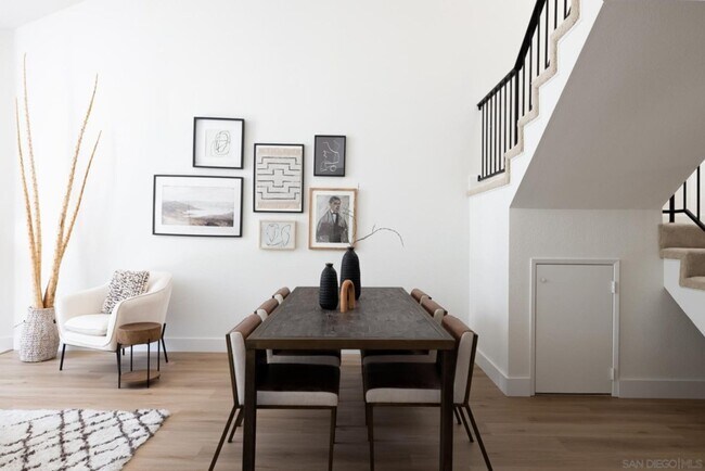 Building Photo - Beautifully remodeled home in the desirabl...