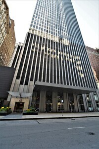 Building Photo - 65 E Monroe St