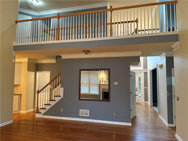 Building Photo - 985 Sentry Ridge Crossing