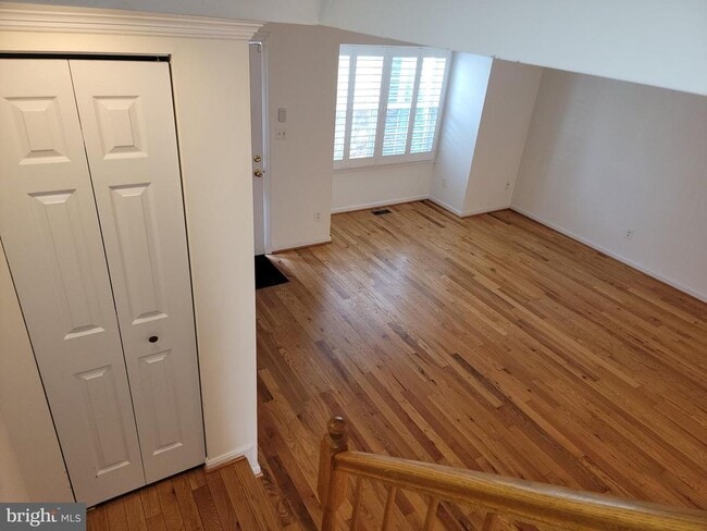 Building Photo - 1926 Thomas Run Cir