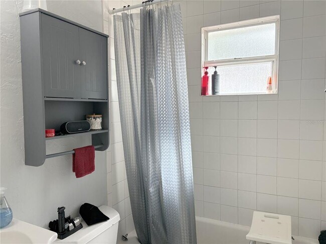 Building Photo - 2060 9th St