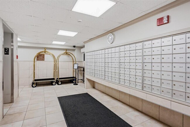 Building Photo - 1460 Gulf Blvd