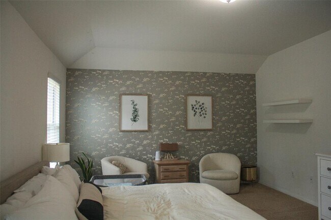 Building Photo - 2209 Bettylou Ln