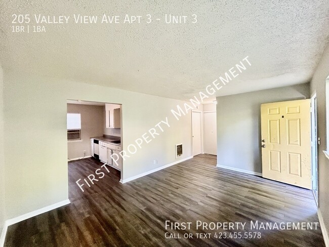 Primary Photo - Red Bank Apt: 1Bed/1Bath w/ Laundry Hookups!