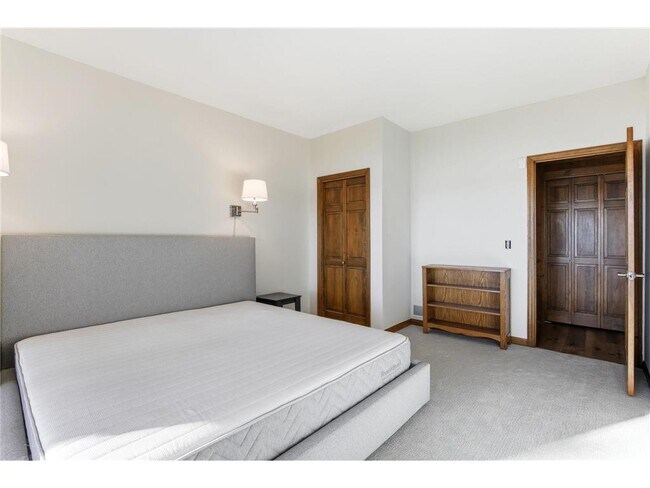 Building Photo - 2648 Casco Point Rd