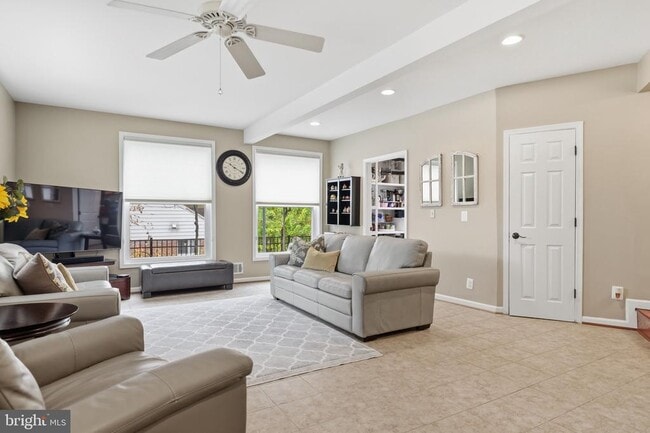 Building Photo - 7137 Murray Ln