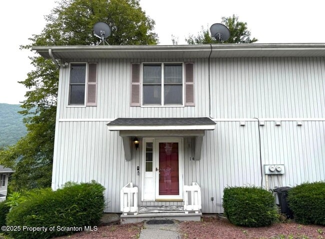 Primary Photo - 14 Abington Gardens Dr