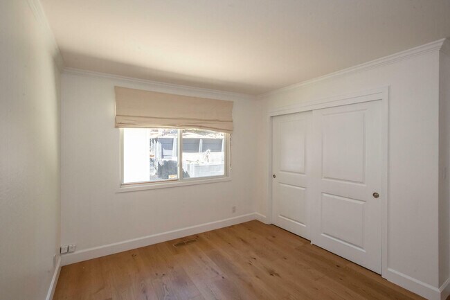 Building Photo - 920 Stagi Ct