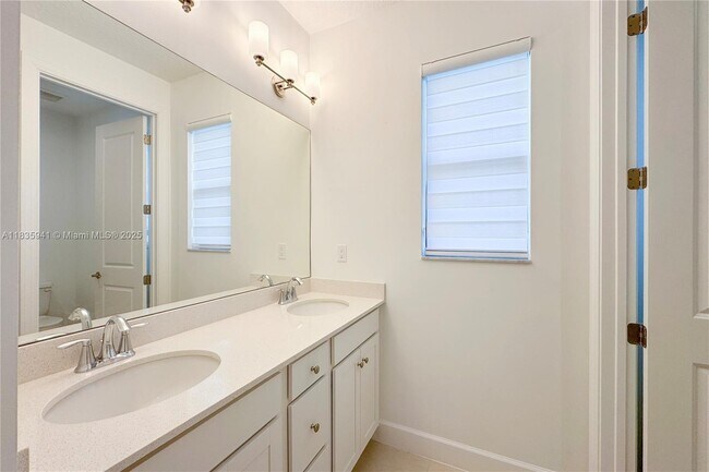 Building Photo - 2662 NW 87th Ter