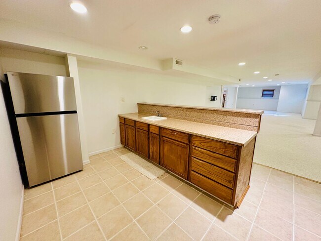 Building Photo - {13040} Spacious Cherry Creek Home + First...