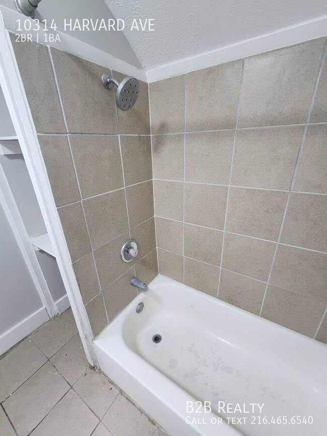 Building Photo - 10314 Harvard Ave