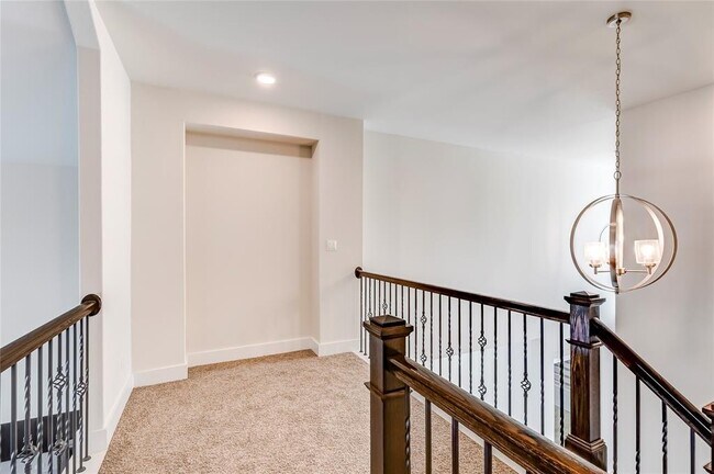 Building Photo - 212 Charbono St