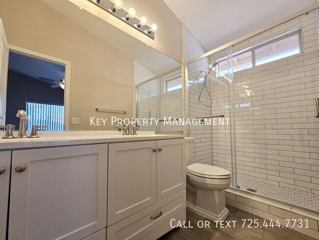 Building Photo - BEAUTIFUL 3 BED, 2 BATH HOME WITH OPEN FLO...