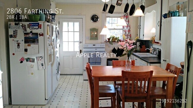 Building Photo - 2806 Farthing St