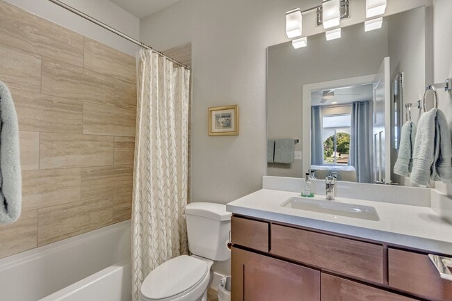 Building Photo - Stunning 3-Bedroom, 3.5-Bath Home with Modern Comforts