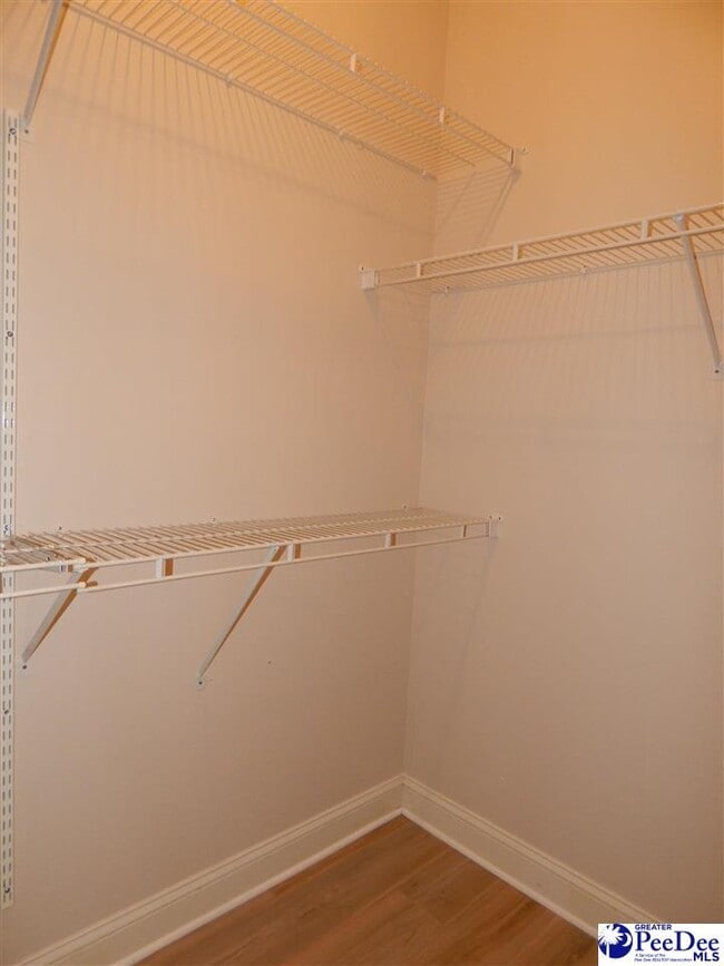Building Photo - 2109 Elderberry Dr