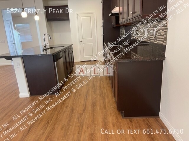 Building Photo - 5824 Grizzly Peak Dr