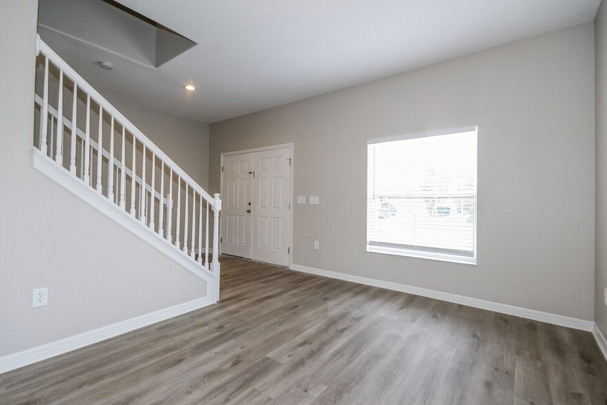 Building Photo - 5729 Sweet William Terrace