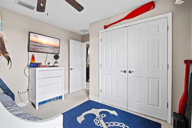 Building Photo - 5709 Silver Sun Dr